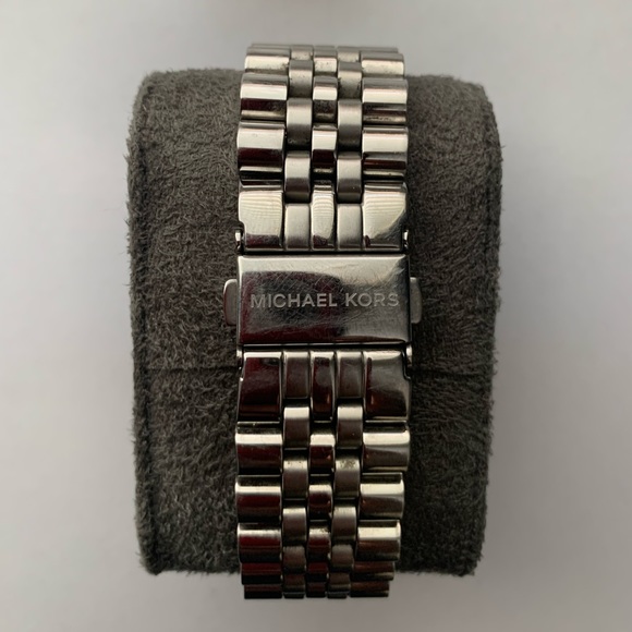Michael Kors Unisex Watch - Picture 5 of 6